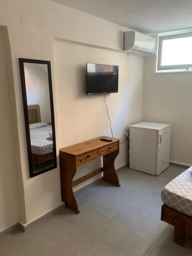 Centrally Located Private Rooms Heraklion Exteriör bild